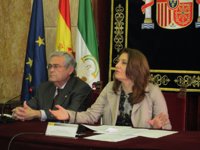 Crespo: "La Junta cambió la planimetría del parque natural para hacer viable el hotel del Algarrobico"