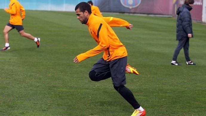 Dniel Alves En Entrenamiento Del FC Barcelona