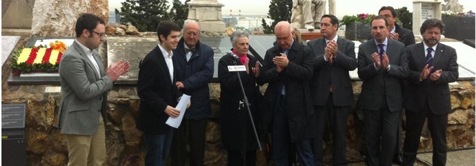 Homenaje A Manuel Carrasco I Formiguera