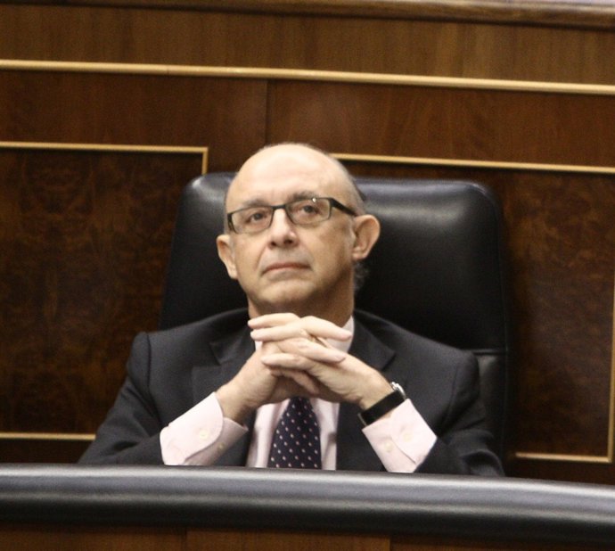Cristóbal Montoro, Ministro De Hacienda En El Pleno