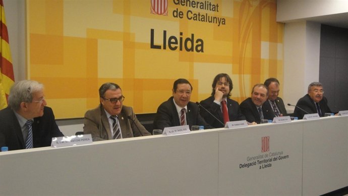 Rueda De Prensa Tras La Mesa Estratégica Del Aeropuerto De Alguaire