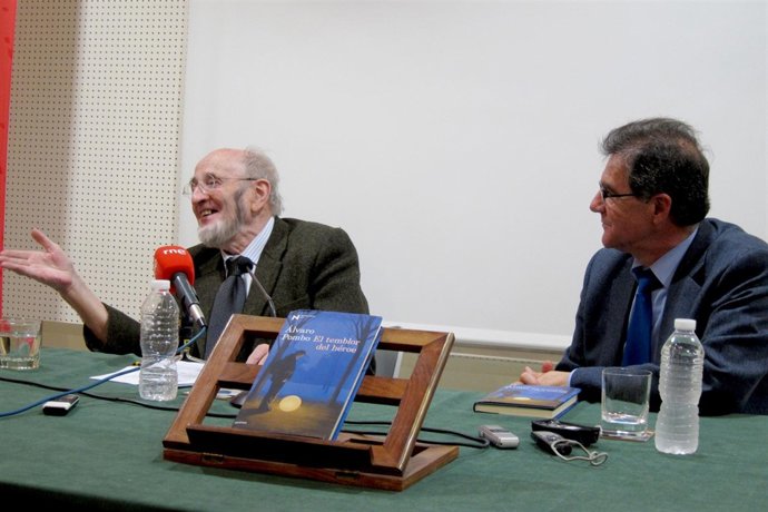 Álvaro Pombo, Hoy En Rueda De Prensa