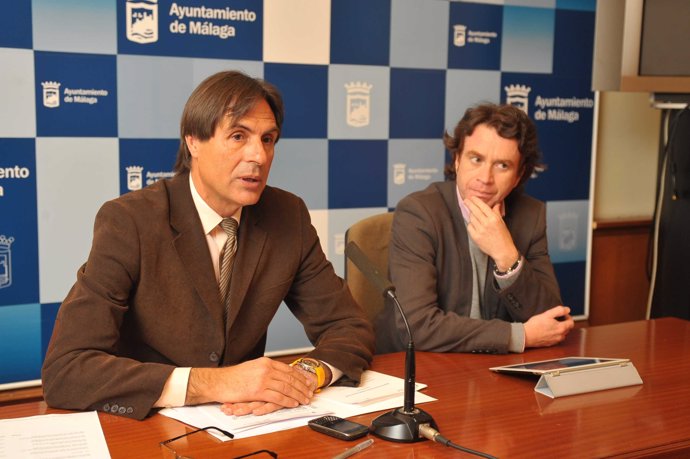 El Edil De Turismo De Málaga, Damián Caneda, Y El Director General, Paco Quereda