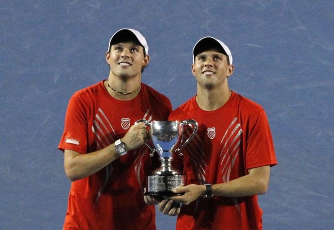 Los hermanos Mike y Bob Bryan 
