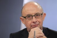 Montoro señala que la subida del IRPF es "equitativa"