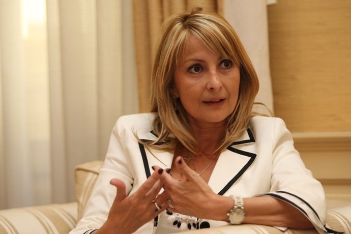 María Australia Navarro, Diputada Del PP En El Parlamento De Canarias