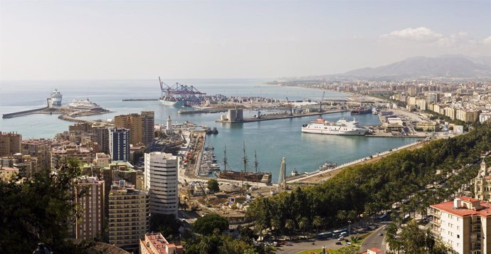 Imagen Del Puerto De Málaga