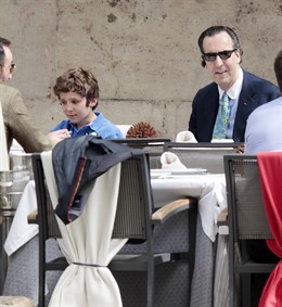 Jaime De Marichalar Comiendo Con Froilán