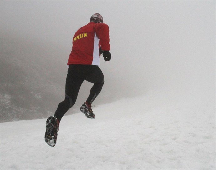 Entrenamiento En Snowrunning En Sierra Nevada