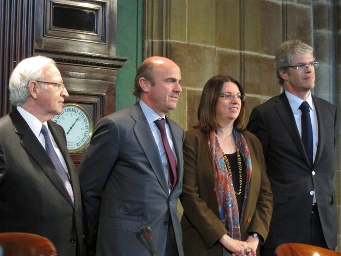 M.Valls, L.De Guindos, A.I. Pereda Y M.Saballs