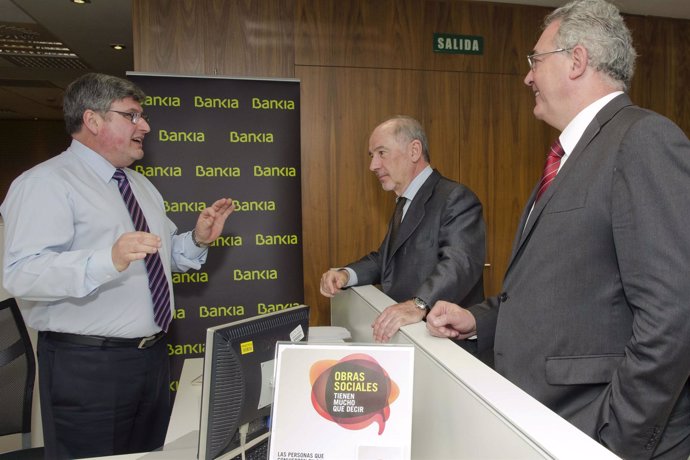 Rodrigo Rato Visita Sucursales De Bankia En Valencia 