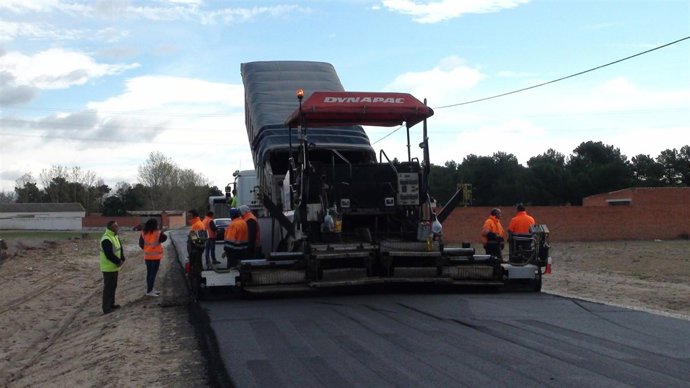 Carretera De Nava A Moraleja De Coca