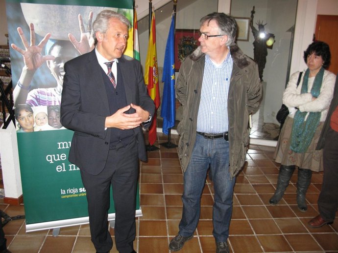 Exposición En Cenicero