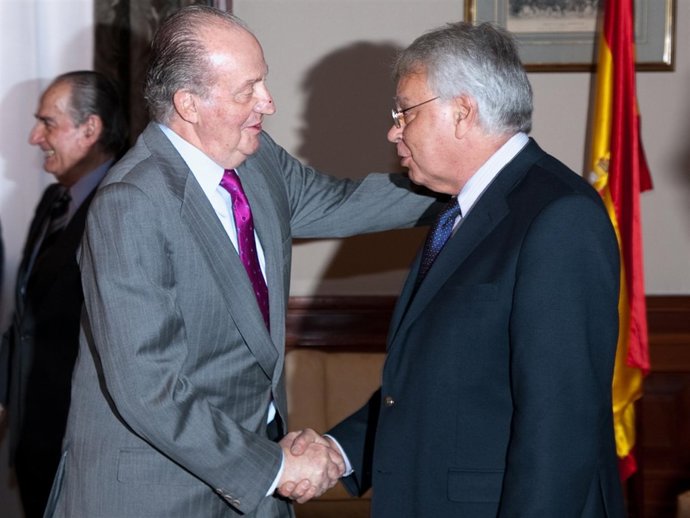 El Rey con Felipe González