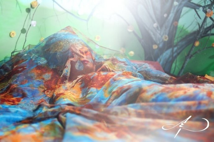 Imagen Del  'Fashion Film' 'Aeterna-In Search Of Love'