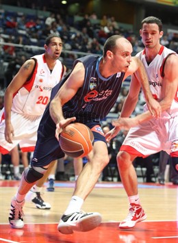 Carlos Jimenez Estudiantes