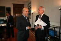 Valcárcel pide a Wert apoyo económico para construir en Lorca los dos institutos derruidos tras el terremoto