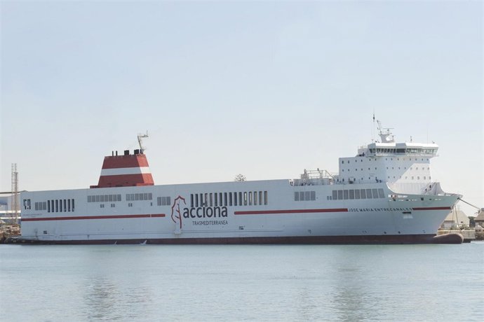 Buque José María Entrecanales De Acciona Transmediterránea
