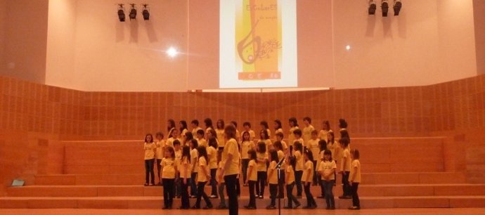 Uno De Los Coros Que Participaron En La Pasada Edición