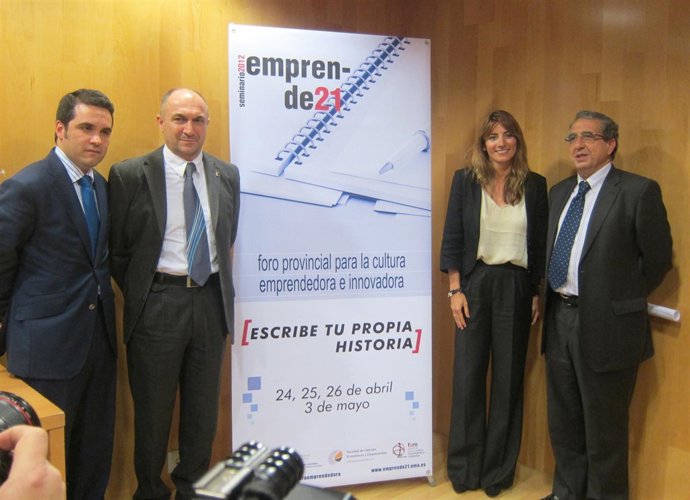 Presentación Del Foro Emprende 21