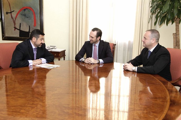 Vueling Con El Govern En El Consolat De Mar