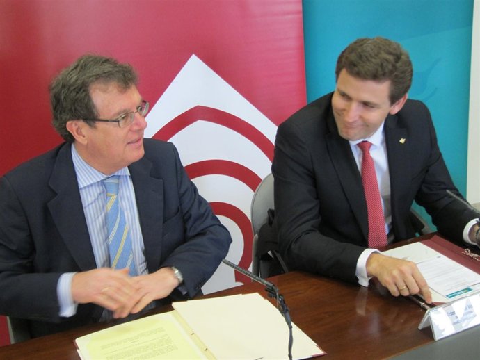 Collado Y Martín Tras La Firma Del Acuerdo