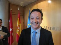 PP justifica la subida de tarifas en el transporte frente al modelo "irresponsable" del PSOE con el tranvía de Parla