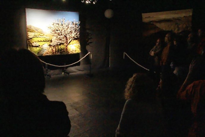 NP Y Fotos 'La Mirada, El Arte Y La Vida' En Lanjarón