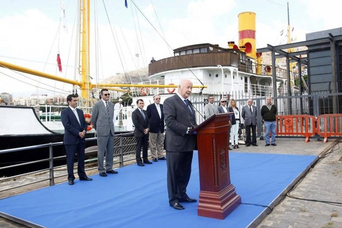 Celebración Del Centenario De La Botadura Del Correíllo