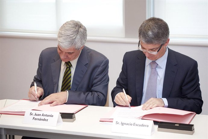 Agbar Y El Gremio De Instaladores Firman Un Convenio