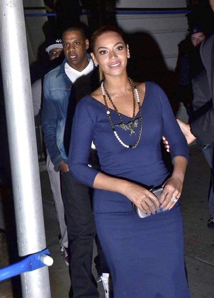 Beyoncé Saliendo A La Calle