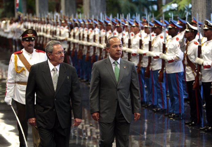 Raúl Castro Y Felipe Calderón