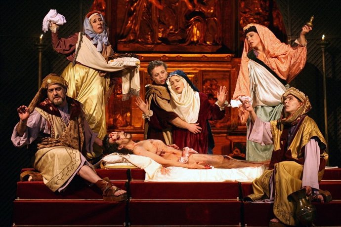 Una De Las Escenas De 'Pasión', De Teatro Corsario. 