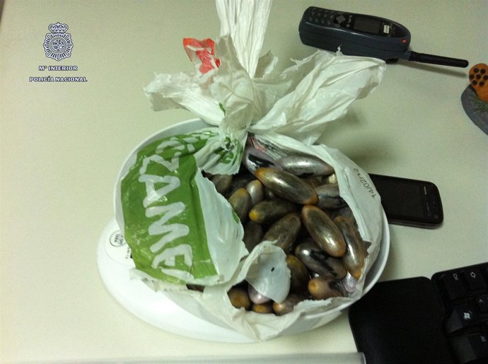 Bolsa Con Bellotas De Hachís Intervenida