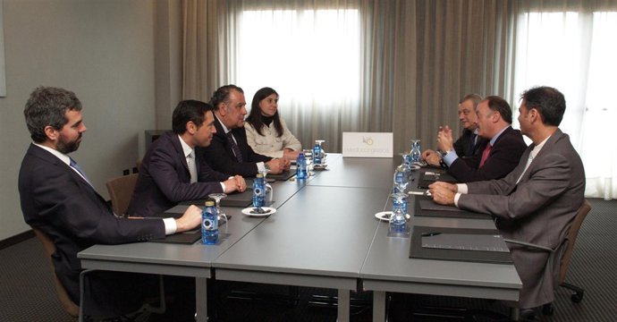 Acuerdo Entre Oviedo Congresos E Iberia