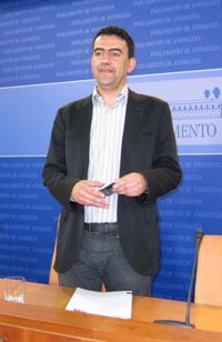 PSOE-A acusa al Gobierno de querer dar un "golpe de estado económico" en  Andalucía tras el "fracaso" de Arenas el 25M