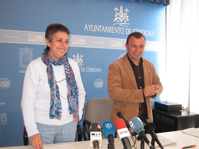 Los Concejales De IU Tejada Y Contreras En Rueda De Prensa