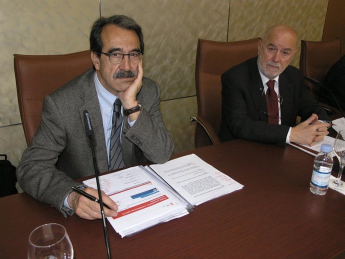 Emilio Ontiveros Y El Rector De La UAL, Pedro Molina         