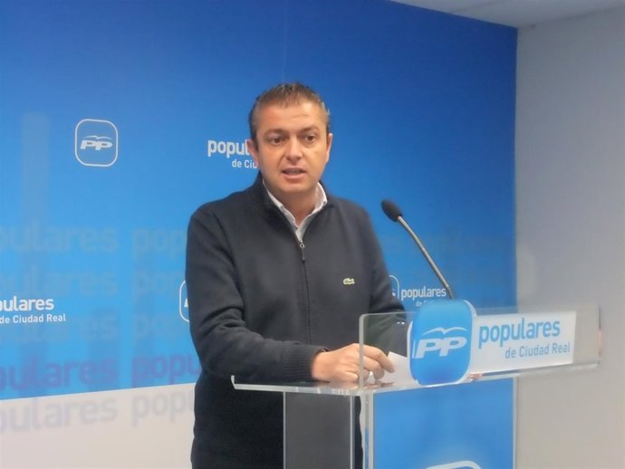 Toledano En Rueda De Prensa