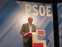 PSOE: Wert pretende desviar la atención del "brutal" recorte en universidades
