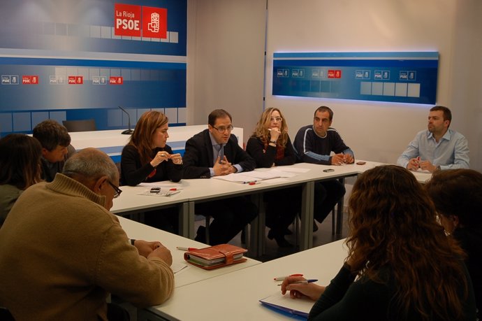 Reunión Del PSOE Con Alcaldes Y Concejales Del Área Metropolitana