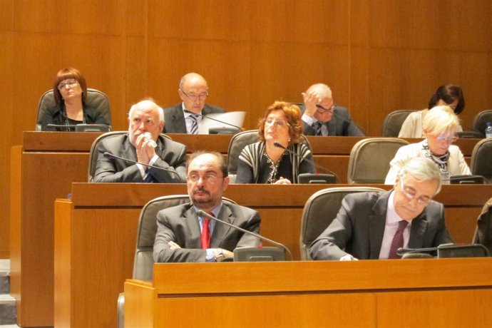 Javier Lambán, En Su Escaño De Las Cortes De Aragón