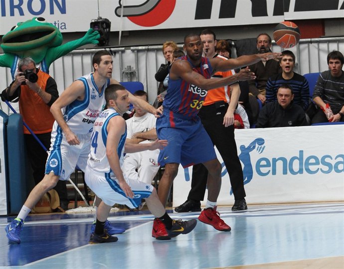 Pete Mickeal, Lagun Aro GBC - FC Barcelona Regal (Baloncesto)
