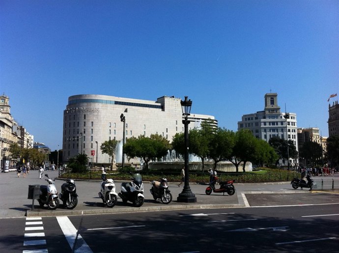 Plaza Catalunya De Barcelona