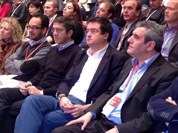 De Derecha A Izquierda, Julio Villarrubia, Óscar López Y Patxi López