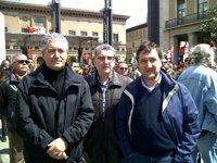 Representantes de PSOE, CHA e IU asisten a la manifestación en defensa de la sanidad pública
