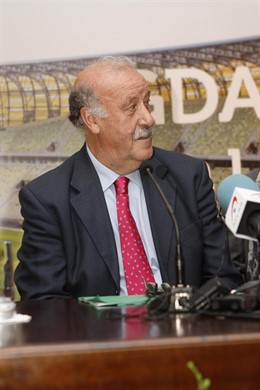 Del Bosque Embajada Polonia