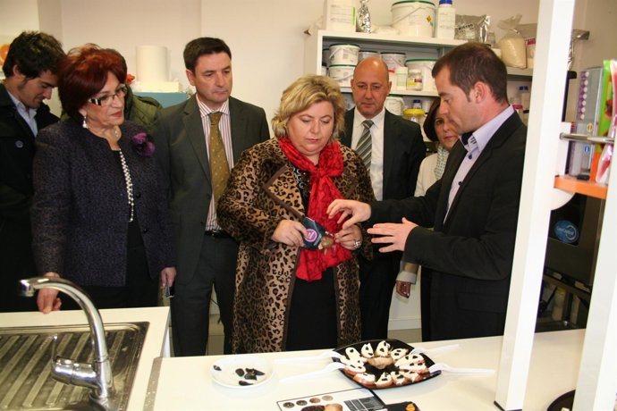 La Consejera De Agricultura En Funciones, Clara Aguilera, Visita Innofoof