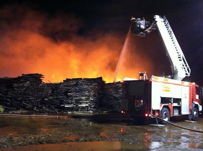 Imagen Del Incendio De Ence En Huelva