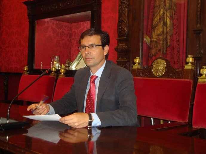 NP CUENCA CRITICA PRIVATIZACION EMUCESA MIENTRAS GRANADINOS TIENEN QUE ASUMIR PE